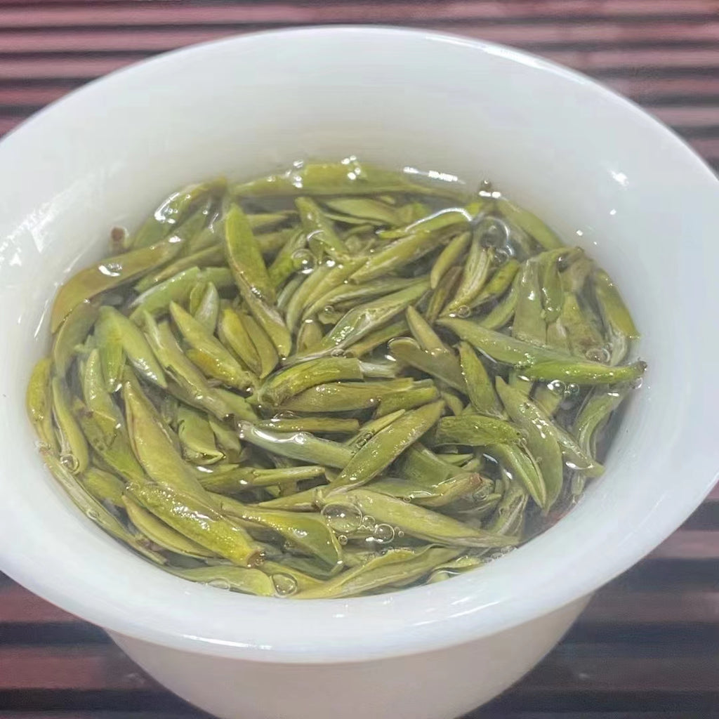 Ezüst tű Fehér Tea