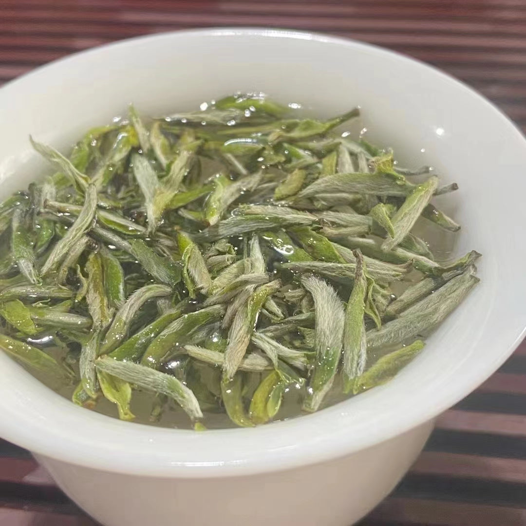 Ezüst tű Fehér Tea
